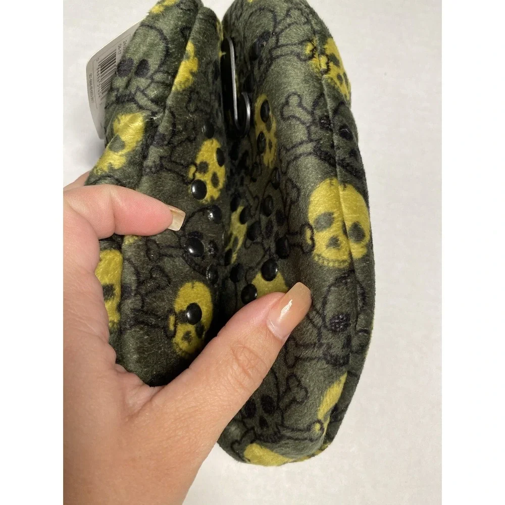 slipper socks boys green skull camo grippers shoe size 8-13 small‎ medium